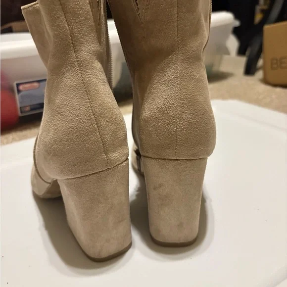 a new day Cream Heeled Boots - Picture 4 of 5